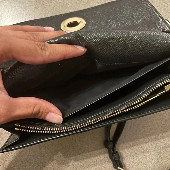 Coach Twist Lock - Picture 9 of 15